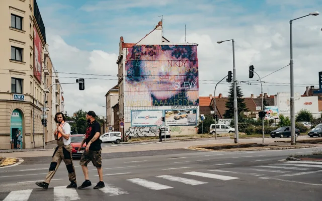 Pro festival Wallz hledají jeho organizátoři v Plzni vhodné plochy, ty se pak promění v umělecká díla