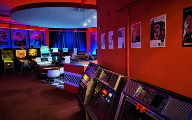 Zombie masakr ve 3D i nestárnoucí Pac-Man, nové herní muzeum potěší zaryté pařany i absolutní nováčky