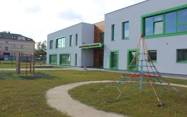 V areálu bývalých kasáren vznikla školka pro 75 dětí za 25 milionů korun