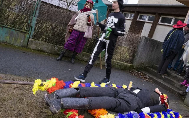 Chodskými vesnicemi by měly po loňské pauze opět projít masopustní průvody