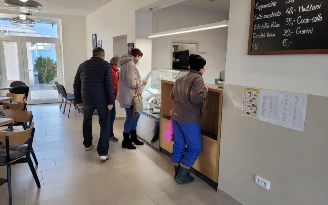 Milovníci sladkého mohou v Horšovském Týně ochutnat zákusky od budoucích cukrářů