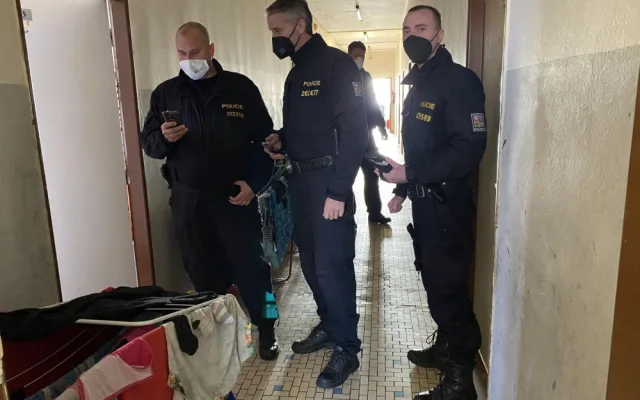 Policie podnikla velkou kontrolní akci zaměřenou na dodržování pobytového režimu cizinců