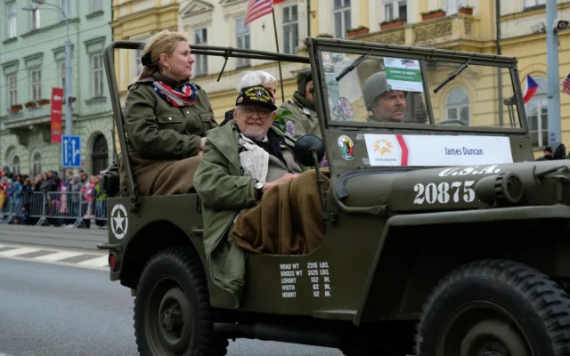 Ve věku nedožitých 97 let zemřel americký veterán James Duncan, osvoboditel Domažlic a Plzně