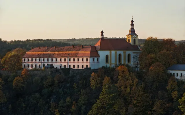 Klášter v Rabštejně nad Střelou