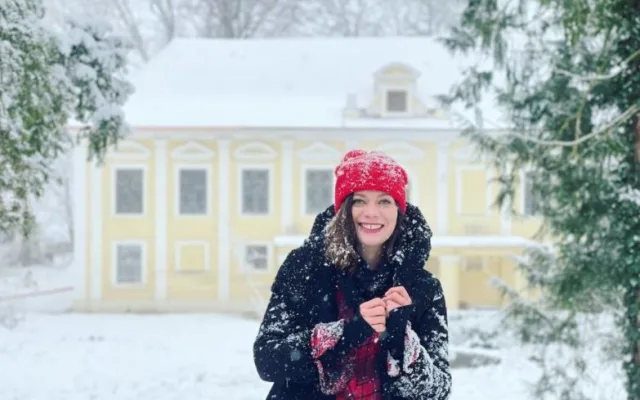 Majitelkou zámku v Otíně je ruská podnikatelka Daria Krstev