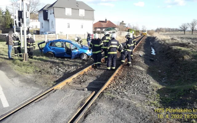 Nedělní nehoda na železničním přejezdu