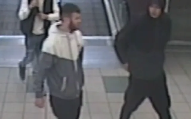 Policie pátrá po totožnosti osob ze snímků z bezpečnostní kamery v souvislosti s trestnou činností