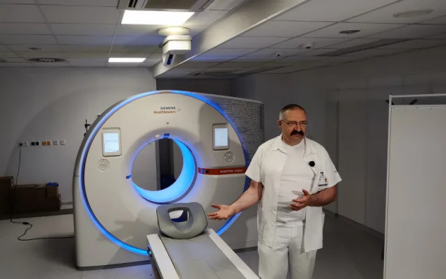 Nové CT snižuje dávku záření a zobrazuje detaily o šířce lidského vlasu, zařízení jako první na světě otestovali v Plzni