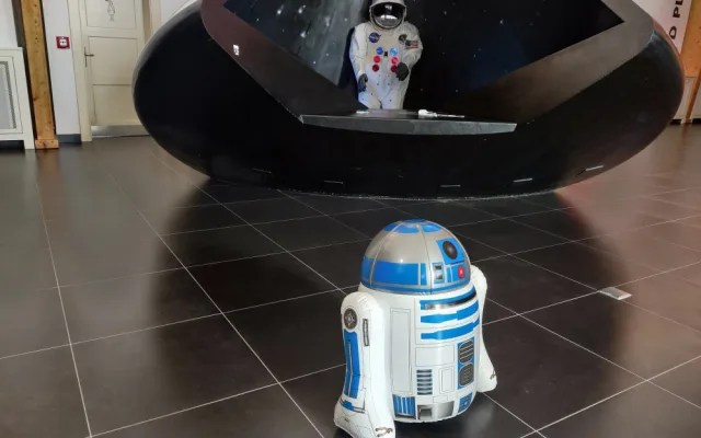 Ať tě provází síla! Plzeň slavila Den Star Wars, přiletěla také flotila vesmírných lodí z kostiček