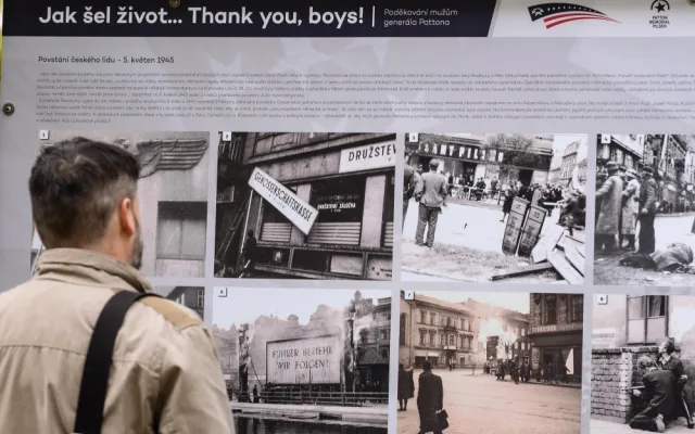 Česko je mým druhým domovem, řekl veterán George Thomson při zahájení výstavy Thank you, boys