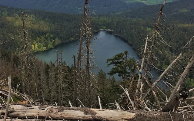 Černé jezero