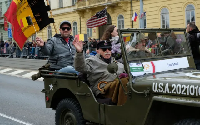 Ve věku nedožitých 99 let zemřel Louis Gihoul, slavný belgický veterán a osvoboditel západních Čech