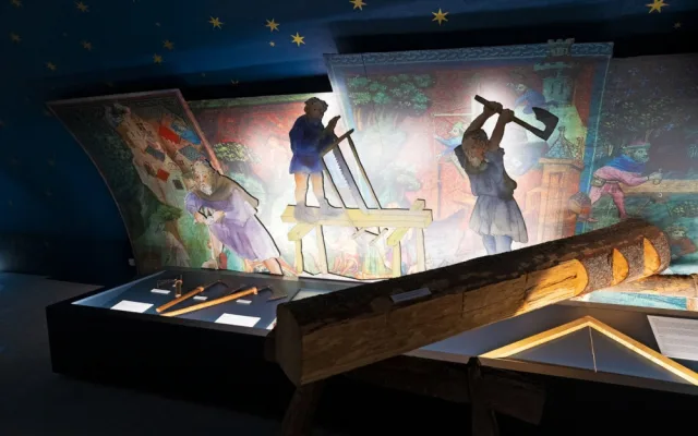 Muzeum otevřelo unikátní expozici obřích středověkých stavebních strojů