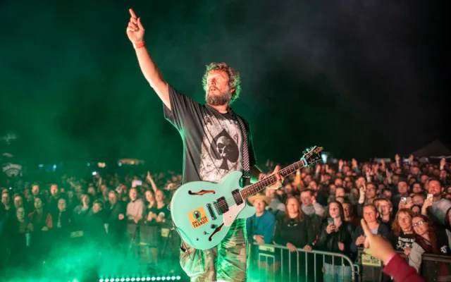 Hudební festival Hrady CZ se představí na hradě Švihov s kapelami Rybičky 48, Chinaski či Divokej Bill