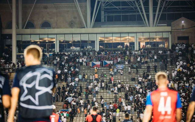 Brankář Jindřich Staněk čaroval v utkání Plzně proti Karabachu, svými výkony viktoriány výrazně podržel