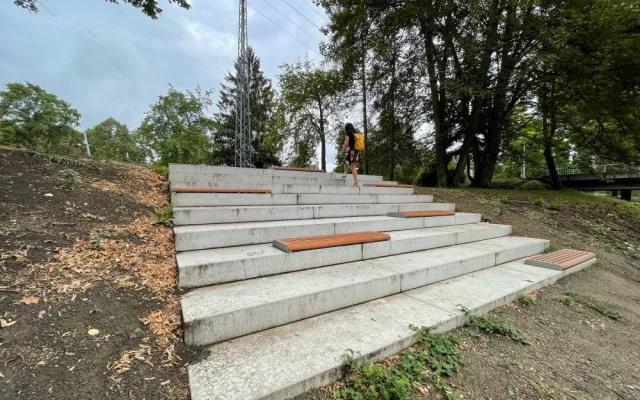 Park za OC Plaza prošel rozsáhlou proměnou za 46 milionů, nabízí sport, relax i kulturu