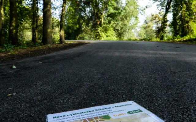 Nová cyklostezka podél Mže z Křimic do Malesic již slouží cyklistům. Měří 1,5 km a stála osm milionů