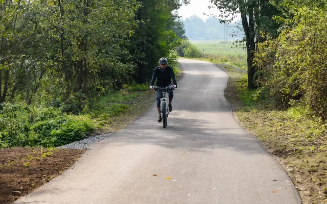 Nová cyklostezka podél Mže z Křimic do Malesic již slouží cyklistům. Měří 1,5 km a stála osm milionů