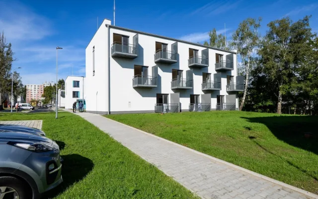 Plzeň dokončila stavbu 18 bytových domů v Zátiší, jde o jeden z největších městských projektů v ČR