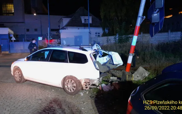 Nehoda na přejezdu v Plzni
