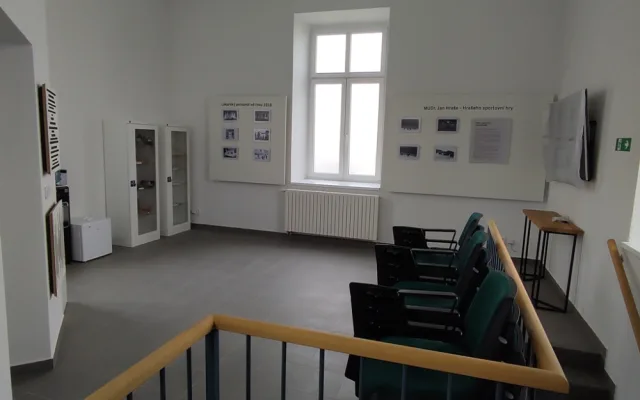 V areálu psychiatrické nemocnice opravili vodárenskou věž, budou tam skupinové terapie