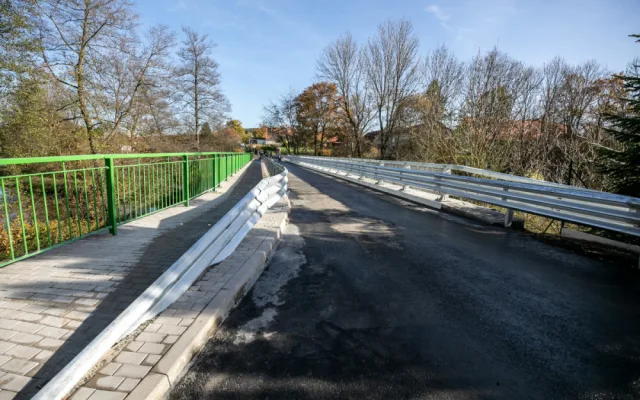 Ovčí most přes řeku Radbuzu prošel náročnou opravou za 25 milionů, už ho opět mohou využívat motoristé i pěší