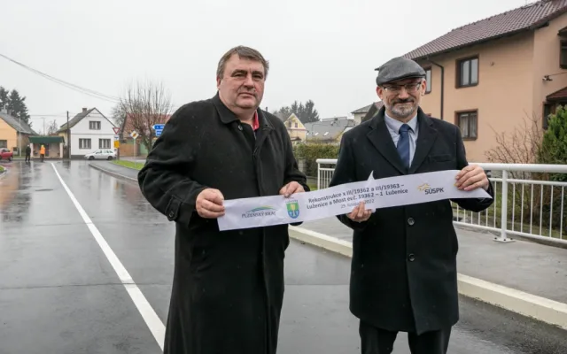 Řidiči už mohou využívat opravený most v Luženičkách u Domažlic i křižovatku na Horšovský Týn