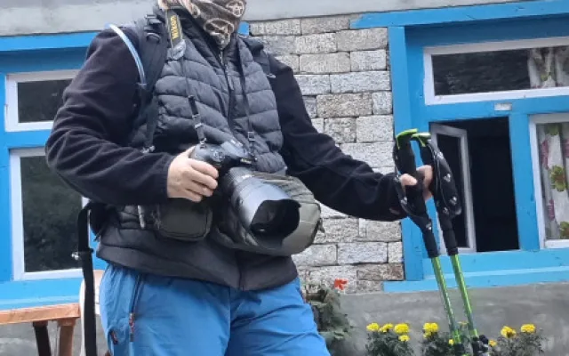 SAMA V NEPÁLU:  Cesta z Lukly do Monjo aneb zvířecí bobky a moč