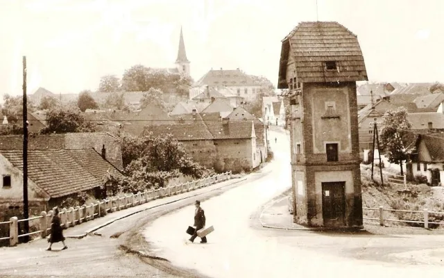 Historická fotografie mostu v Liticích