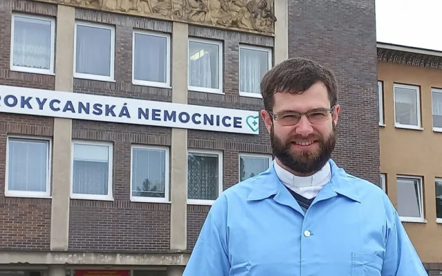 Nechávám na pacientech, o čem chtějí hovořit, říká nemocniční kaplan Tomáš Kadlec. Sejde se s nimi i v době svátků