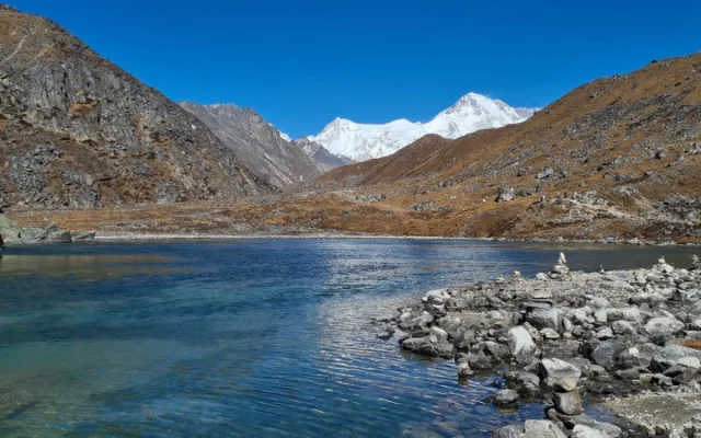 SAMA V NEPÁLU: Gokyo lakes jsou jako nepálské Lago di Garda