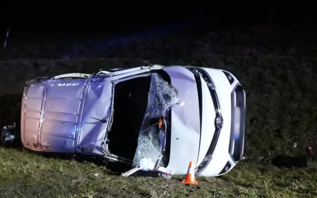 Střet dodávky s osobákem si vyžádal deset zraněných osob včetně čtyř dětí