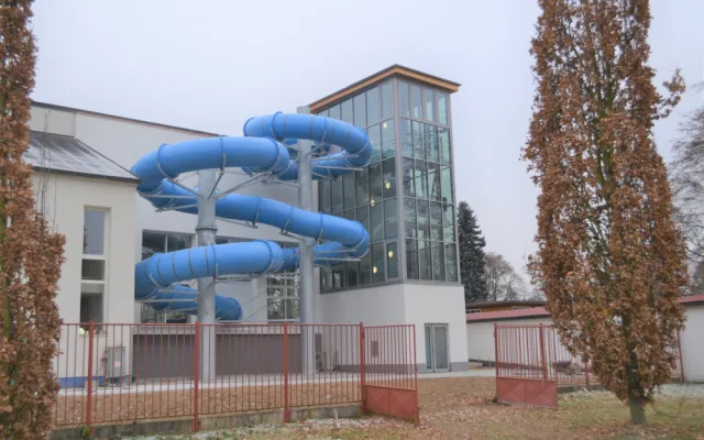 Město Rokycany bude opravovat bazén i zimní stadion. Plánuje také zvýšit cenu za vstupné na svých sportovištích
