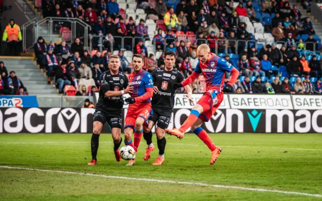 Vstup do ligového jara se Plzni nepovedl, viktoriáni doma podlehli Hradci 1:2
