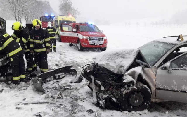 K další nehodě došlo odpoledne na silnici mezi obcemi Čachrov a Běšiny.