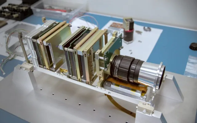 Český nanosatelit už 5800krát obletěl zemi, pokyny dostává z plzeňské univerzity