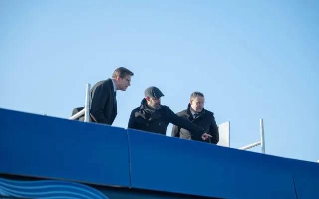Nový vodíkový autobus Škoda H'CITY si ve výrobním závodě v Plzni prohlédl i ministr dopravy Martin Kupka (ODS)