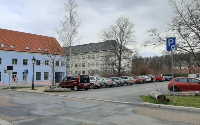 Rokycany plánují stavbu nové tělocvičny a školní jídelny za 190 milionů, radnice už vypsala soutěž na návrh