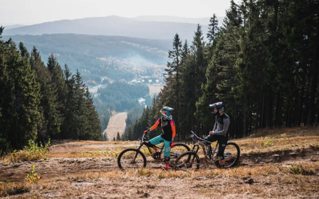 Šumavský Ski&Bike Špičák startuje letní sezonu o šest týdnů dříve než loni, otevře také novou restauraci