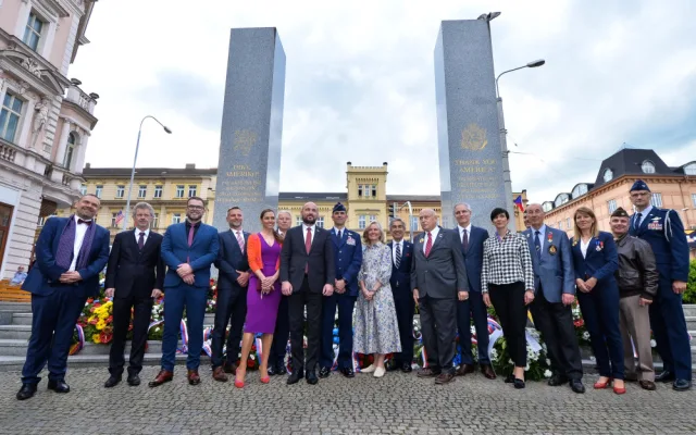 Plzeňané si při pietním aktu u pomníku Díky, Ameriko! připomněli osvobození, poprvé bez veteránů