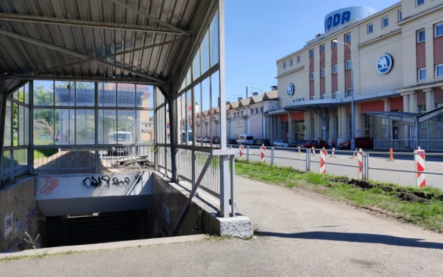 Strašidelný podchod hrůzy, který je rejdištěm problematických osob se stane minulostí. Nahradí ho přechod