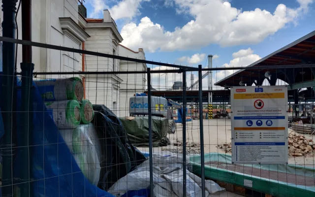 FOTO: Rekonstrukce hlavního nádraží v Plzni se prodraží o desítky milionů, veřejnosti se otevře ještě letos