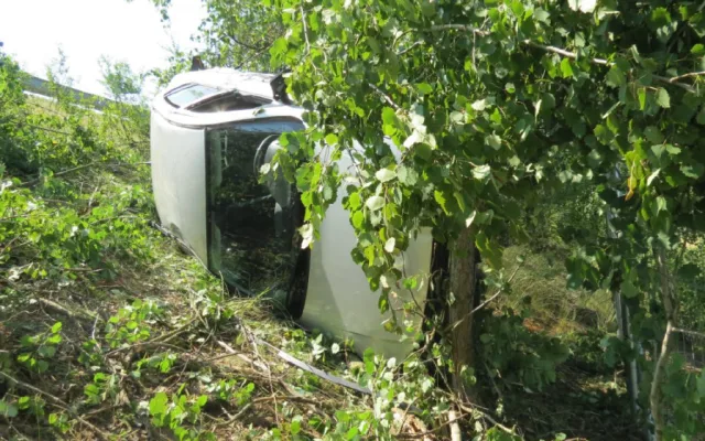 Policisté hledají svědky tragické nehody na D5, při níž zahynul jeden muž a další čtyři se pokusili o útěk