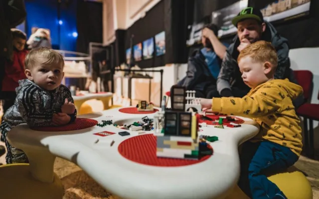 Dobrodružství v Trnkově Zahradě nebo svět fantazie v kostkách LEGO®, takové bude rodinné léto v DEPO2015