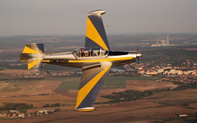 Pavel Krejčí v letounu Zlin Z-526