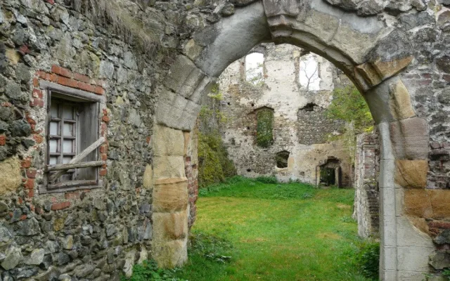 Hrad Roupov