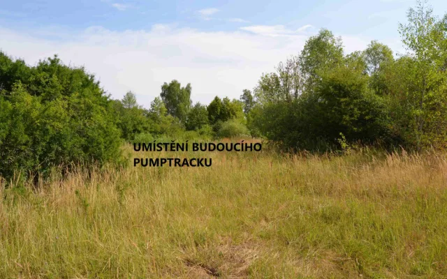 U rokycanského skateparku vyroste nová pumptracková dráha a napojí se na cyklostezku
