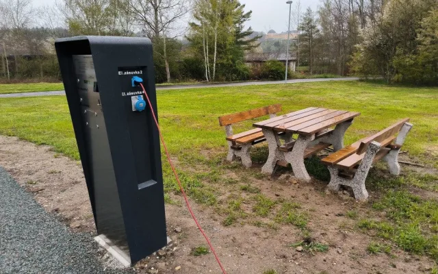 Parkoviště u Škodalandu
