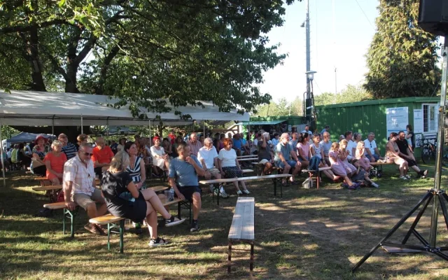 Klub radioamatérů s dlouholetou tradicí bojuje za pozemek, na kterém mají základnu a kde pořádají akce pro veřejnost