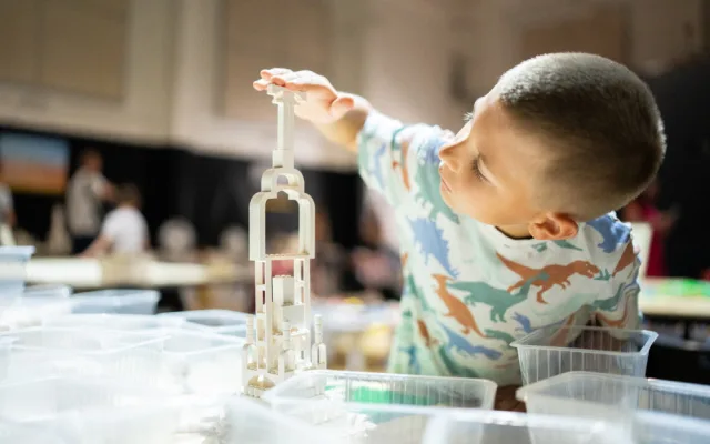 Herní expozici s LEGO® kostkami můžete v DEPO2015 navštívit až do 8. října